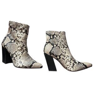Vince Camuto Tillen Snake Print Ankle Boots Unique Block Heel Pointed Toe 9.5